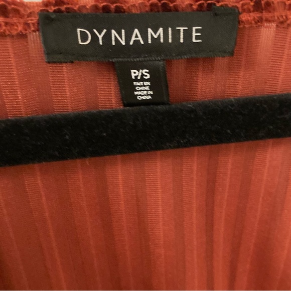 Dynamite Shiny Cooper Crop Top - Picture 2 of 3